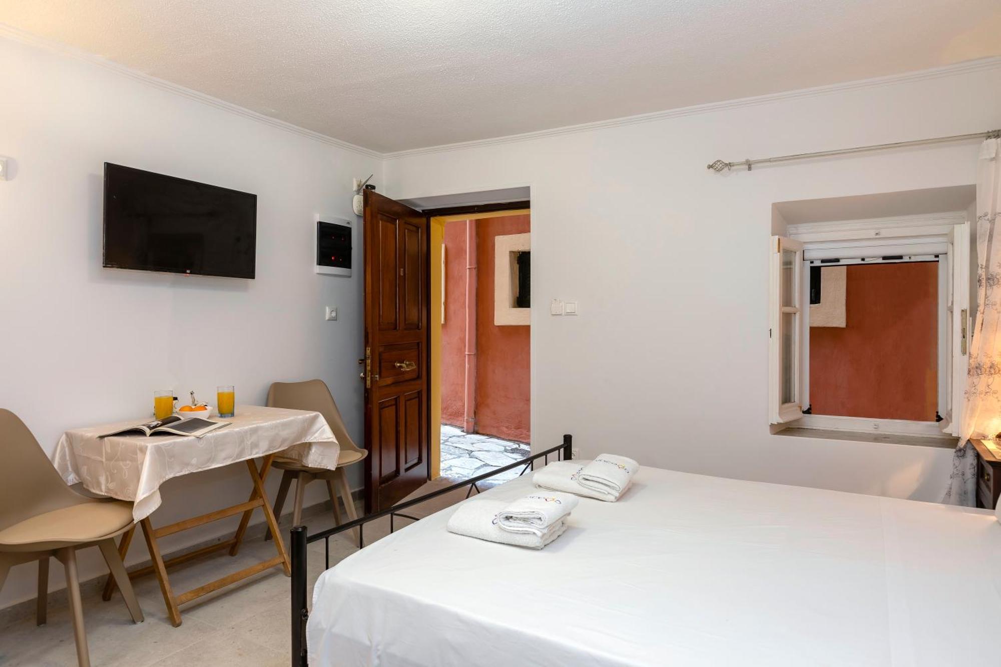 Eclectic Apartment Corfu (city)